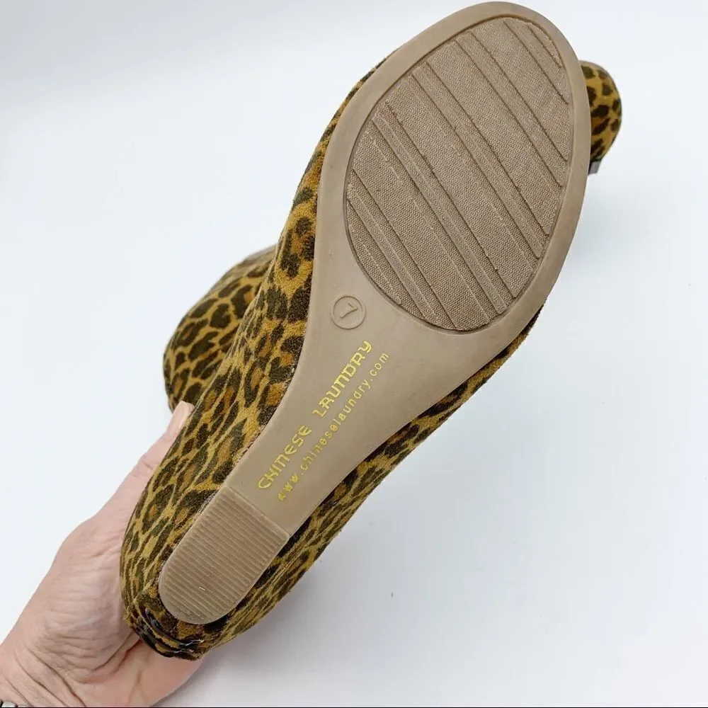 Chinese Laundry Alliwant Leopard Print Print Wedge‎